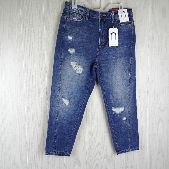 Source Unknown Denim - Nature High Rise size 9/28 medium blue jeans distress Capri denim 100% cotton